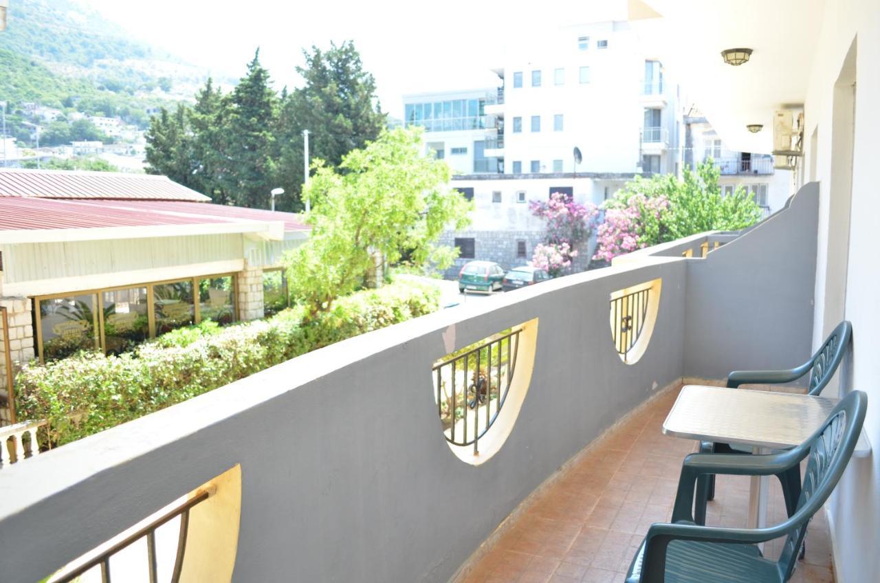 Sirena Marta Hotel Sutomore Exterior photo
